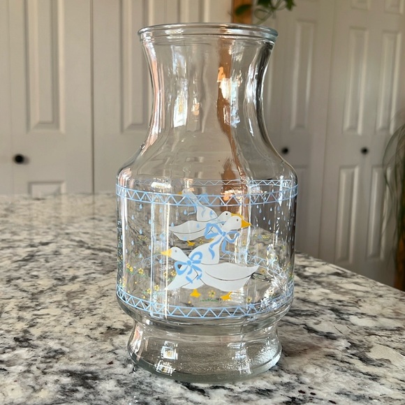 Vintage Anchor Hocking Country Goose Carafe Pitcher Jug - Picture 1 of 8